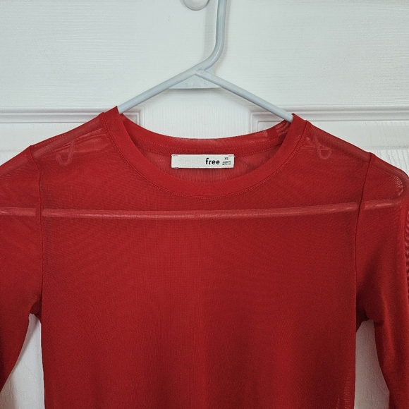 Wilfred Free semi sheer red kristen t shirt long sleeve - Picture 3 of 6